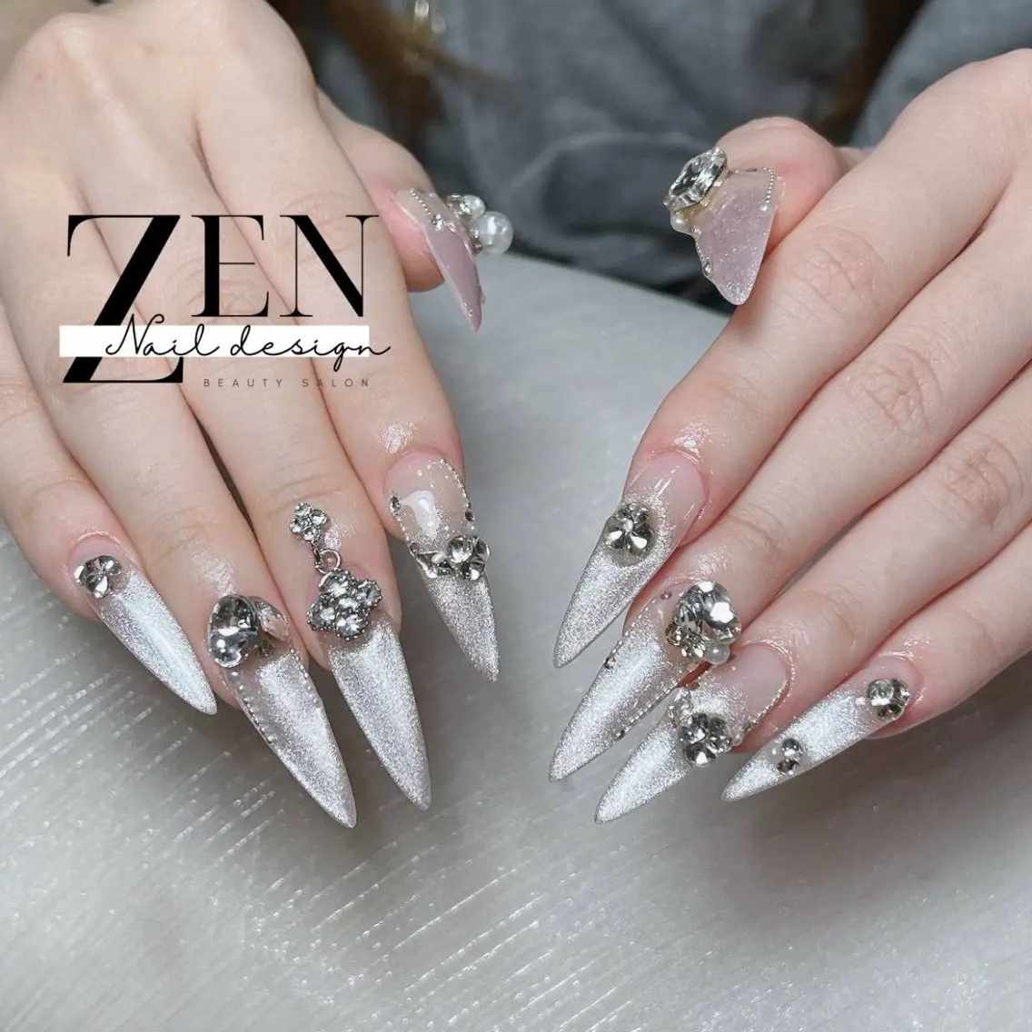 ネイル チークネイル フレンチネイル ジェルネイル 韓国ネイル マグネットネイル ハンドネイル Zen Nail Design 池袋のネイルデザイン