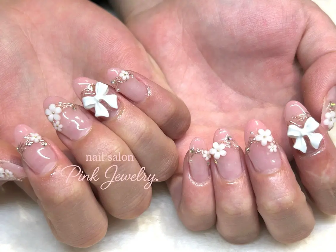 ネイル ハンドネイル Pink Jewelry.のネイルデザイン