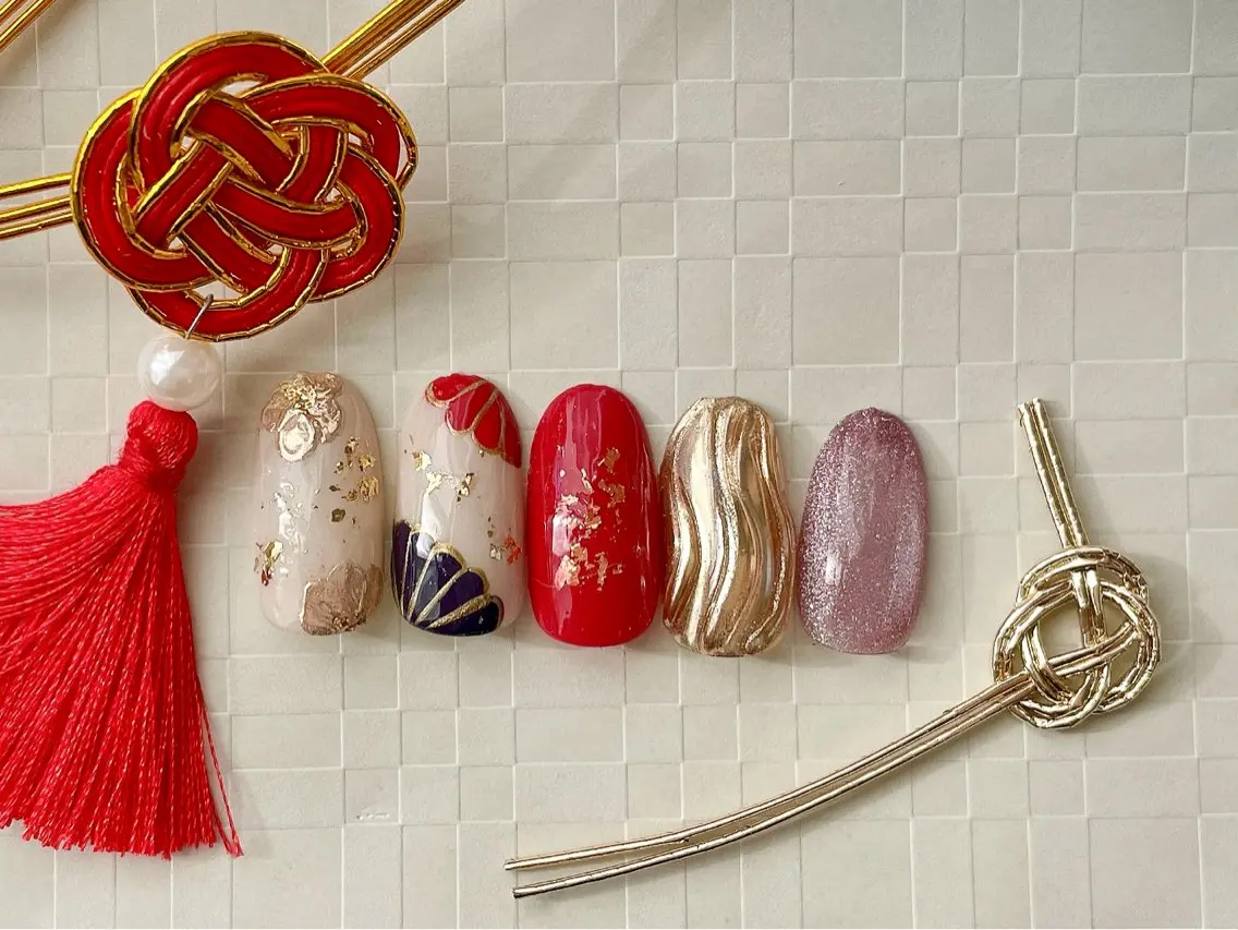 ネイル 成人式 ジェルネイル パラジェル ストーンネイル 冬ネイル kiki nail &brow二子玉川のネイルデザイン