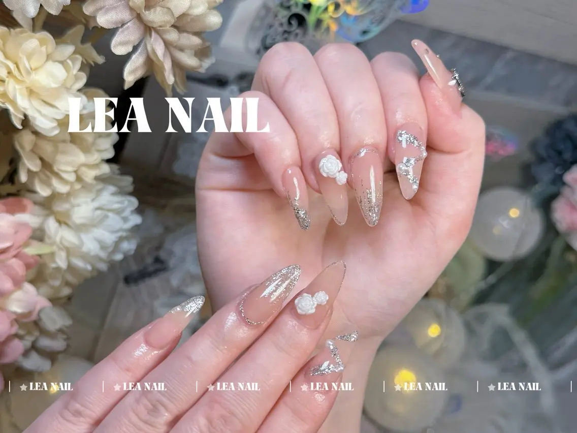 ネイル チークネイル フラッシュネイル フットネイル フレンチネイル ジェルネイル ハンドネイル ハンドケア Luxe Nail Salonのネイルデザイン