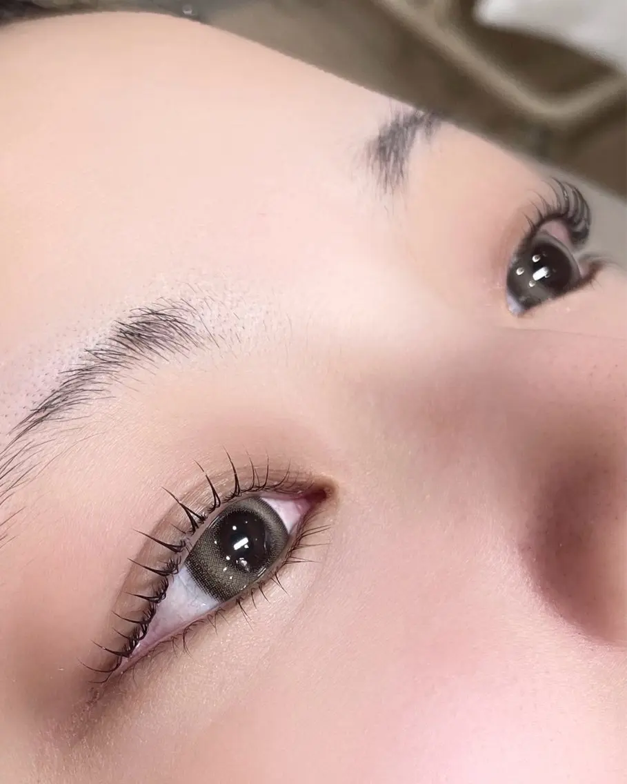🌺セットメニュー🌺うる艶ケラチンまつ毛パーマ×美眉ワックス🫧アイシャンプー付きの写真