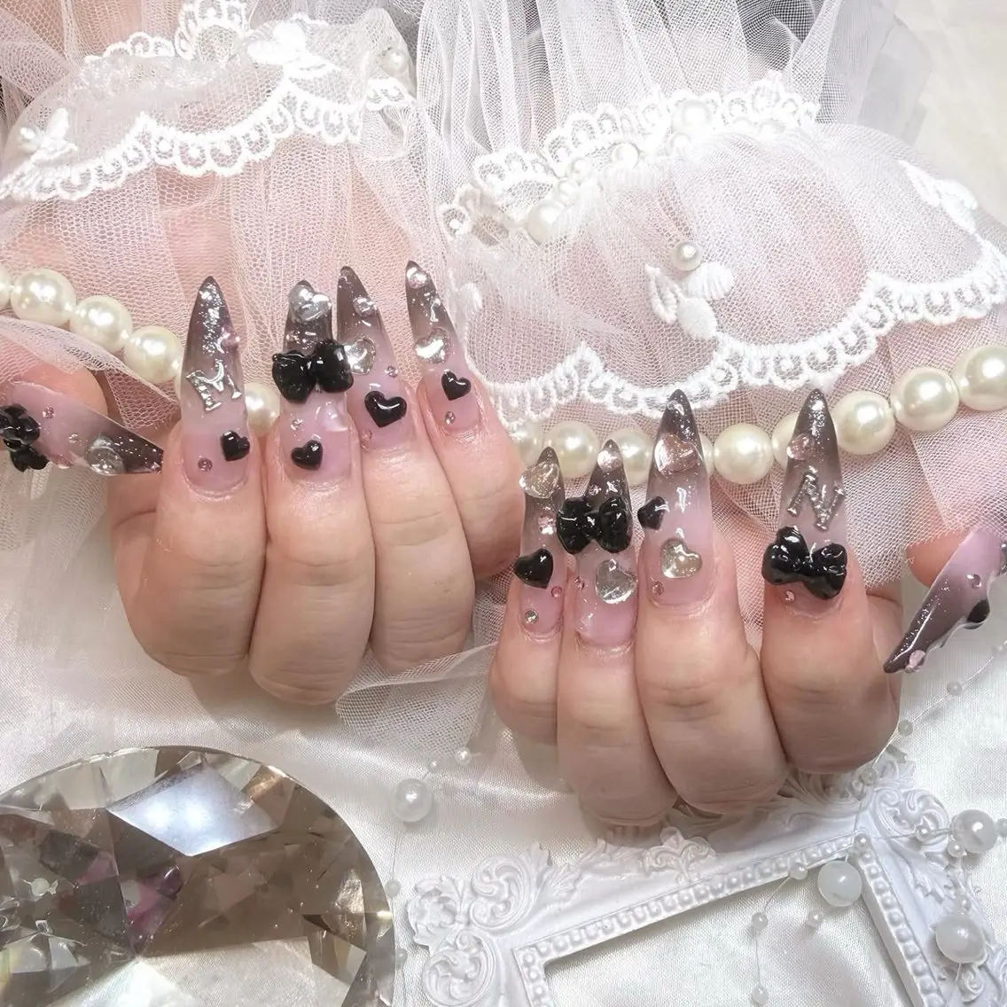 ネイル チークネイル ドット フットネイル フレンチネイル グラデーション Nihonthy Nail 新宿のネイルデザイン