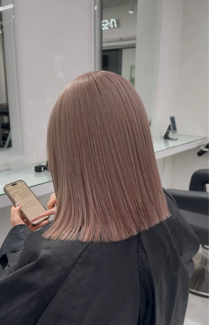 ロング カラー ヘアアレンジ カット ヘアカラー ヘアセット 透け上品ハイトーン 職人ゆうと🤍のヘアスタイル