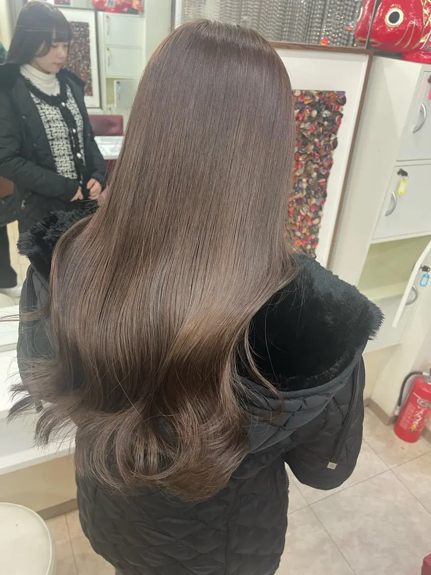 ロング SEAM アキホのヘアスタイル