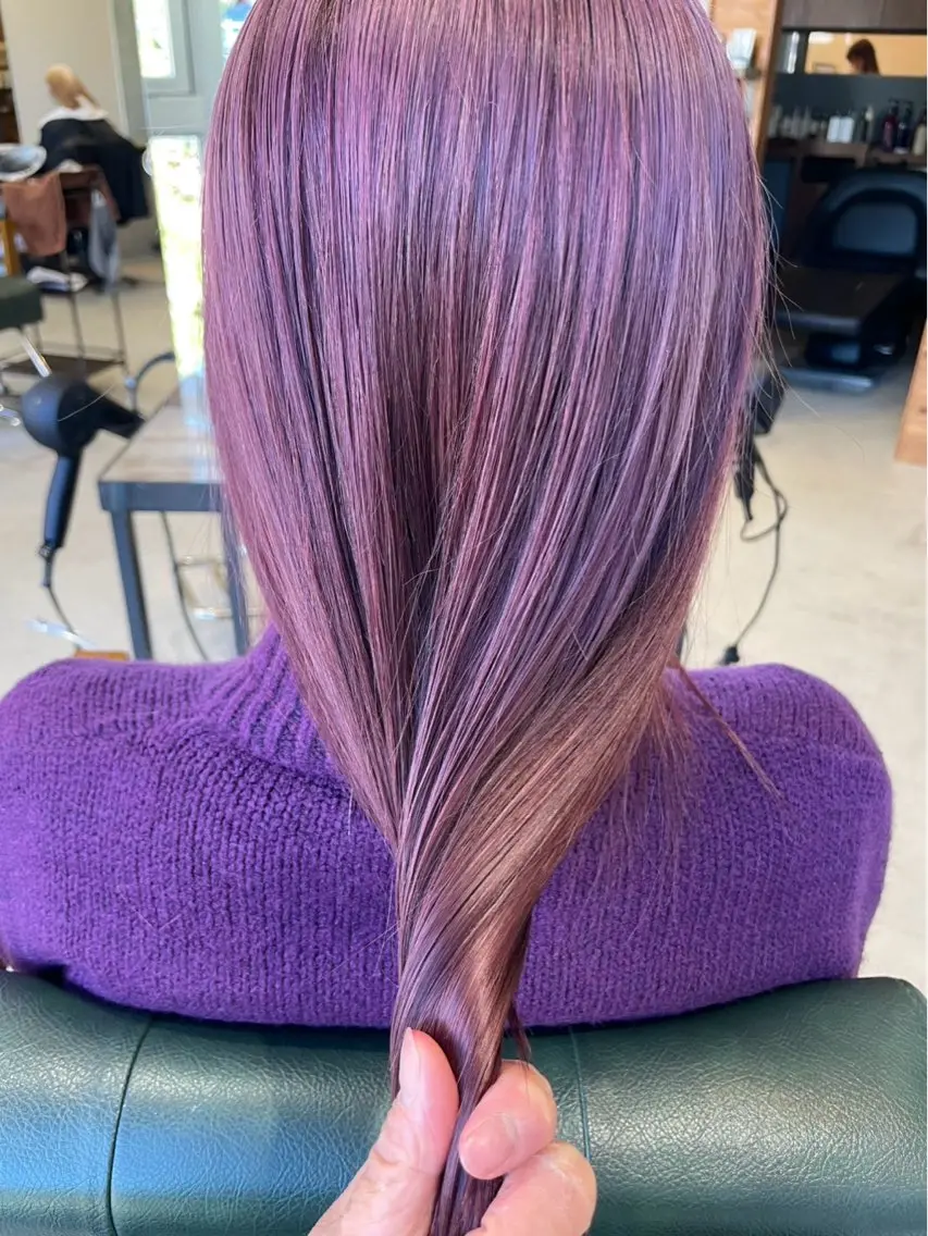 ロング ヘアカラー カラー/ダブルカラー グレイカラー椿こはなのヘアスタイル
