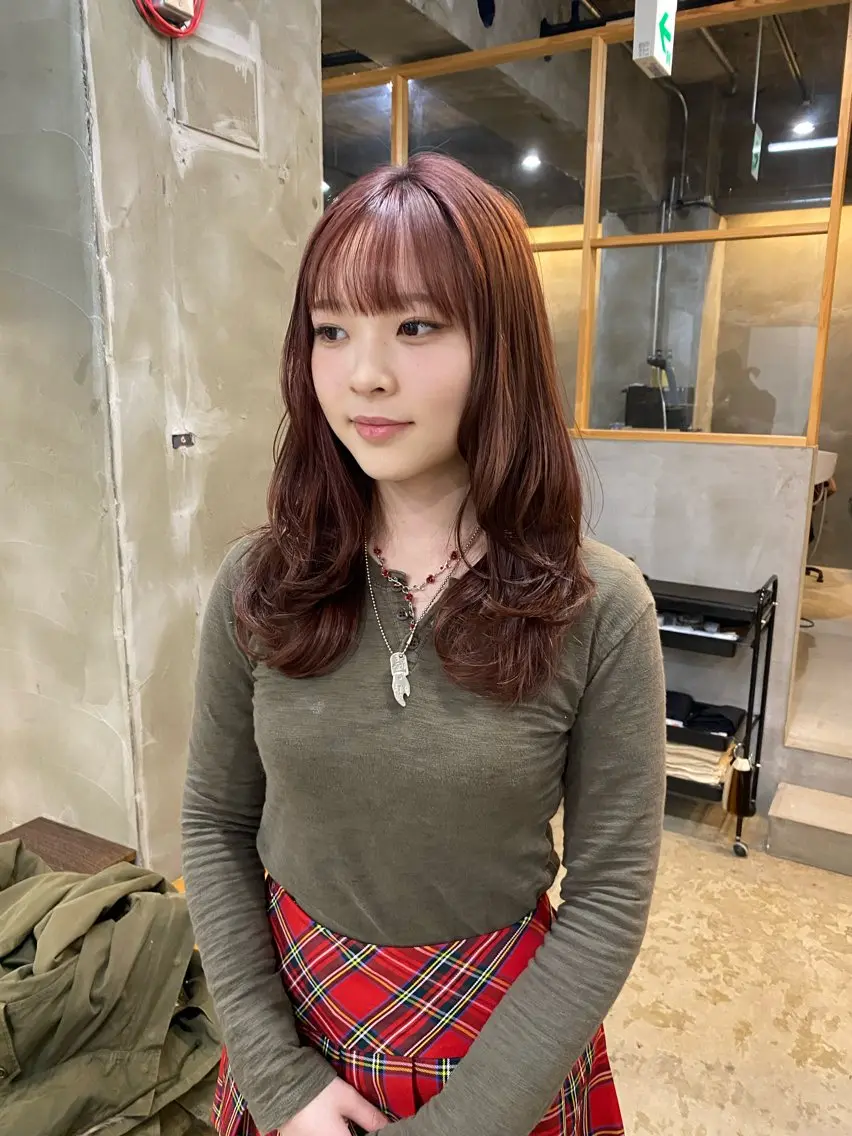 ロング カラー レイヤーカット シミズ アスカのヘアスタイル