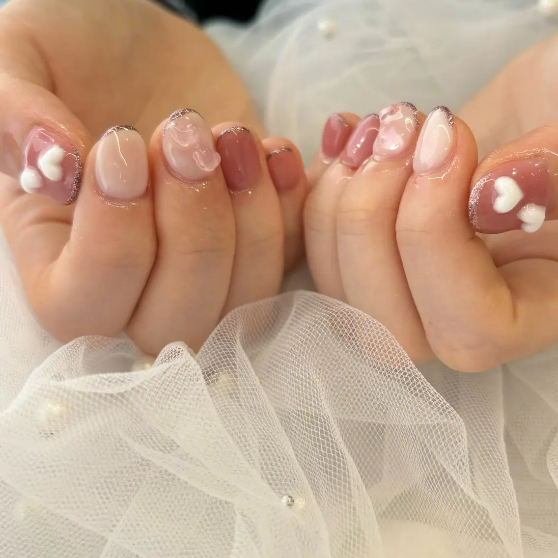 ネイル ハート ぷっくりネイル 春ネイル ハンドネイル 荒巻 めいのネイルデザイン