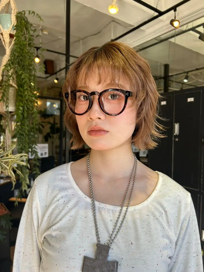 ショート 顔周りカット レイヤーカット カット ヘアカラー ♡FERIA桃山台 サイトウ ユウ♡のヘアスタイル