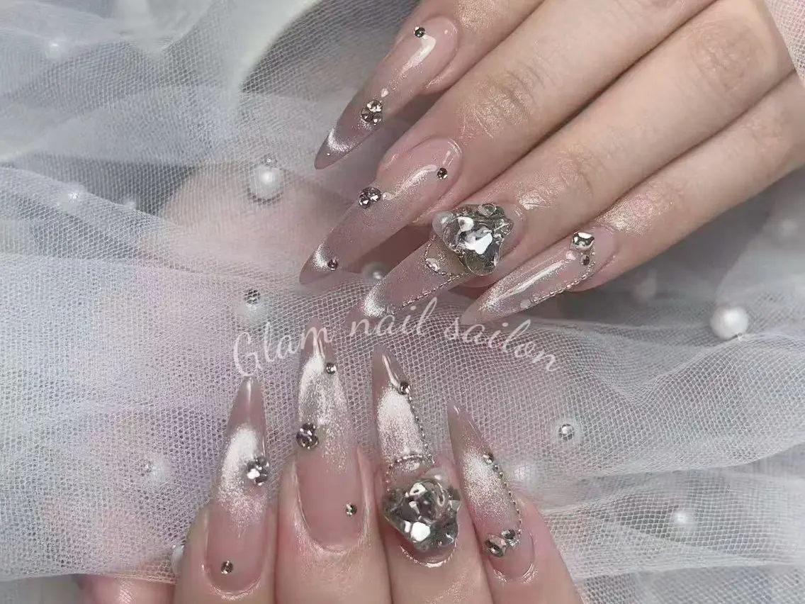 ネイル エツメ💅 長さだし🎀デザインのネイルデザイン