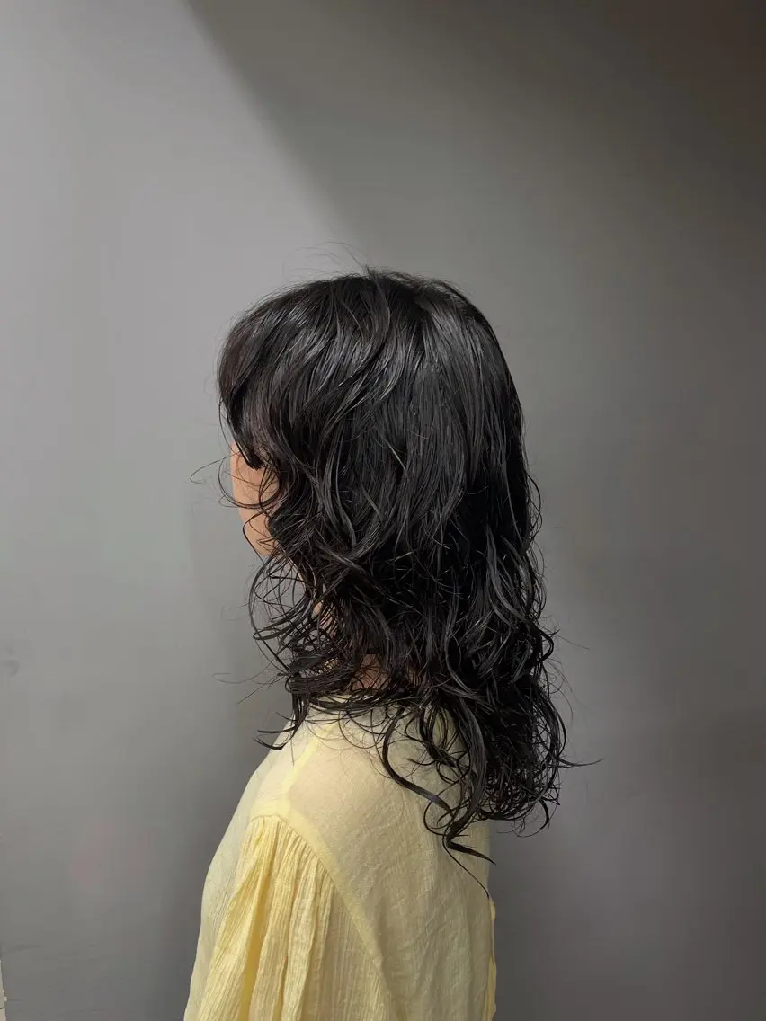 ミディアム パーマ ミディアムパーマ レイヤーカット 🩶Nemoto Saki🩶のヘアスタイル