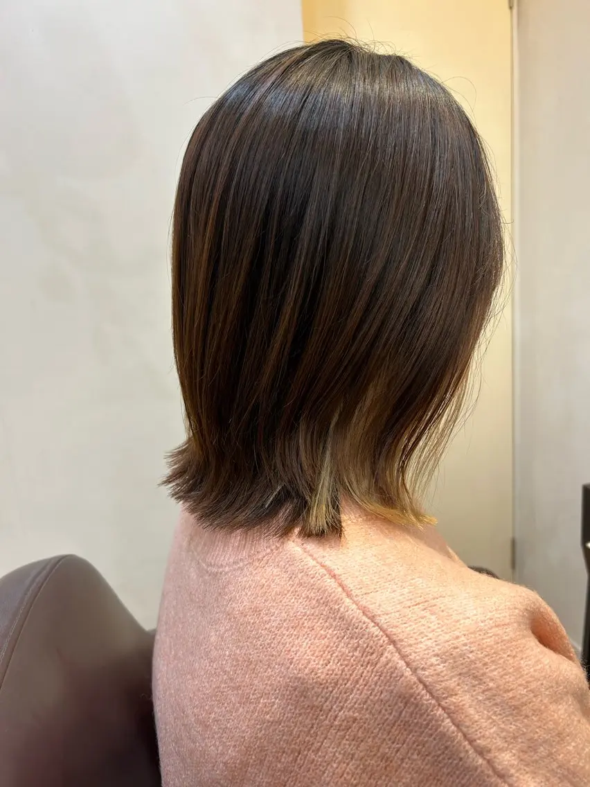 ミディアム 河上 玲のヘアスタイル