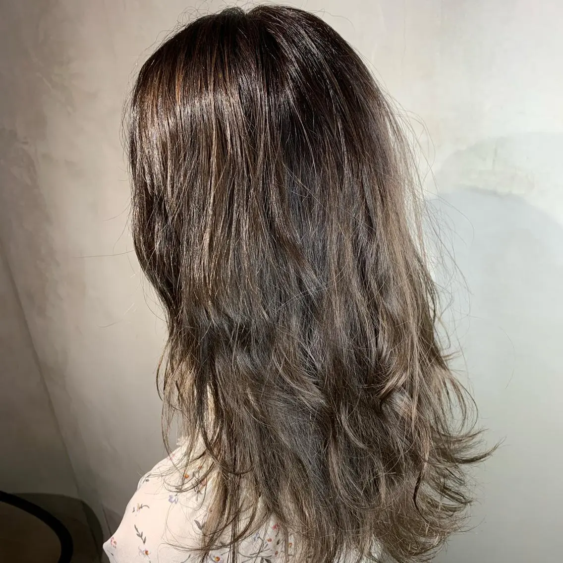 セミロング レイヤーカット メンズパーマ 工藤勇也のヘアスタイル