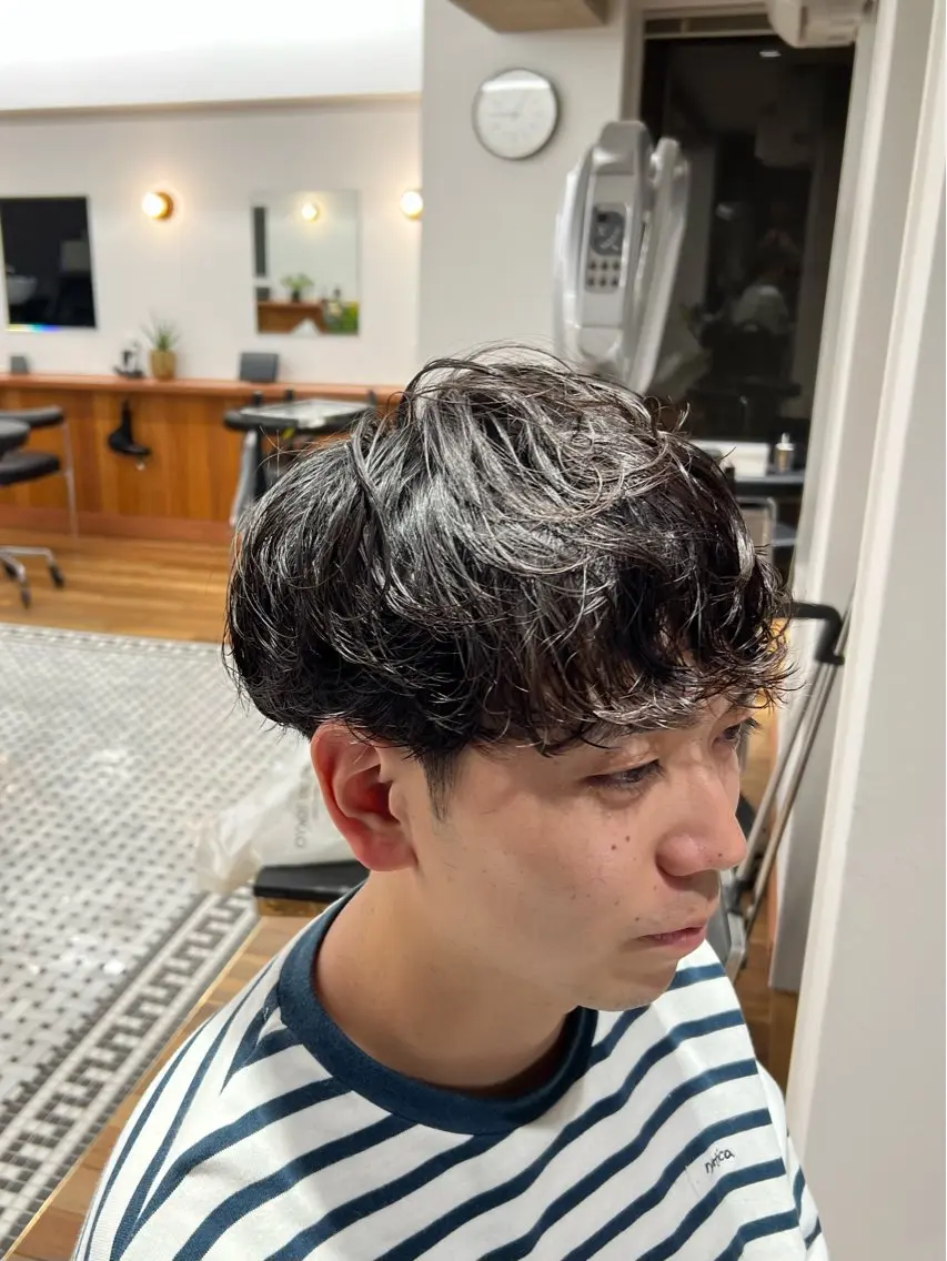 ショート パーマ メンズ カット パーマ メンズカット✂️ スキンフェード伊藤陸のヘアスタイル