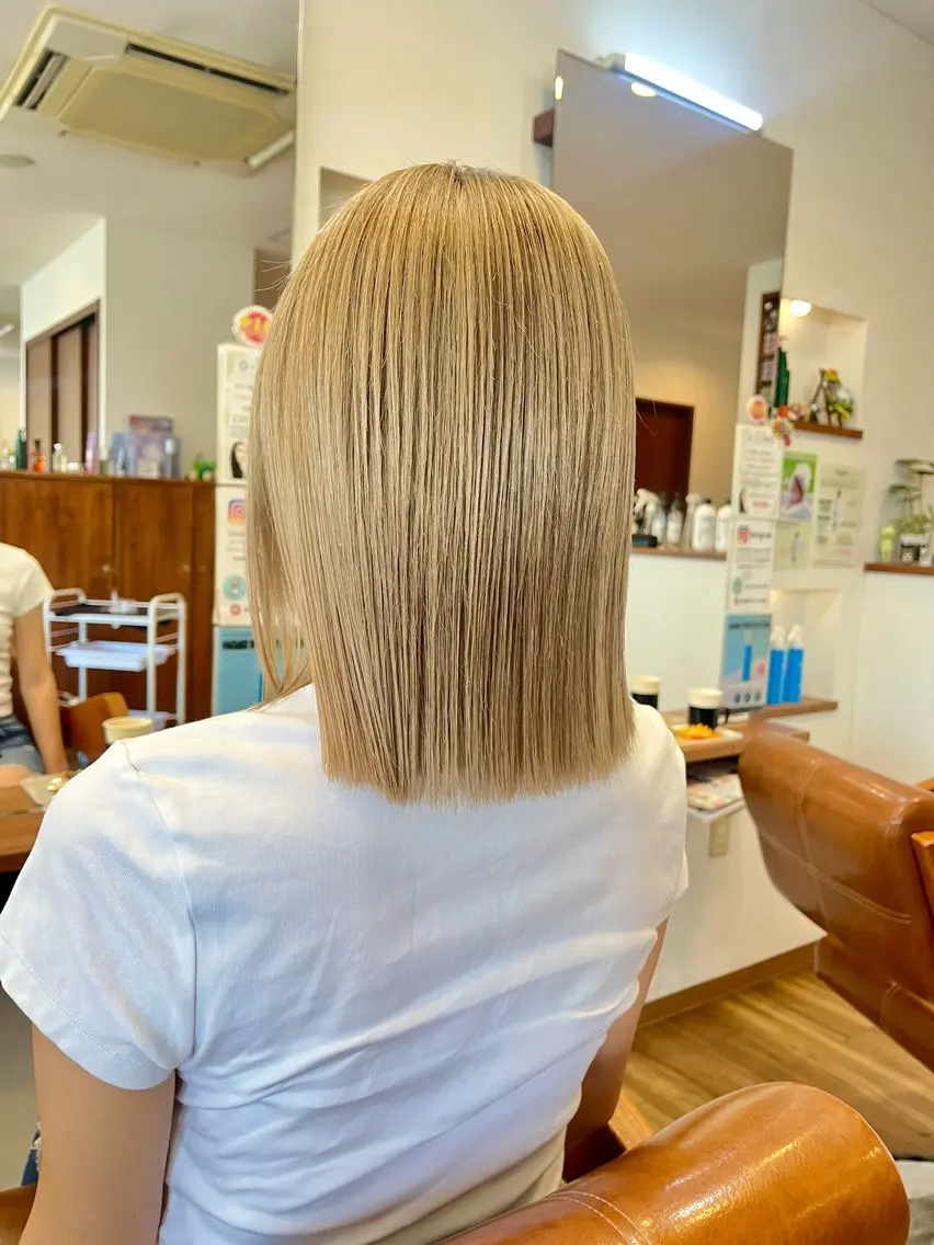 カラー ハイトーンカラー ヘアカラー 心cocoro Shizukaのヘアスタイル