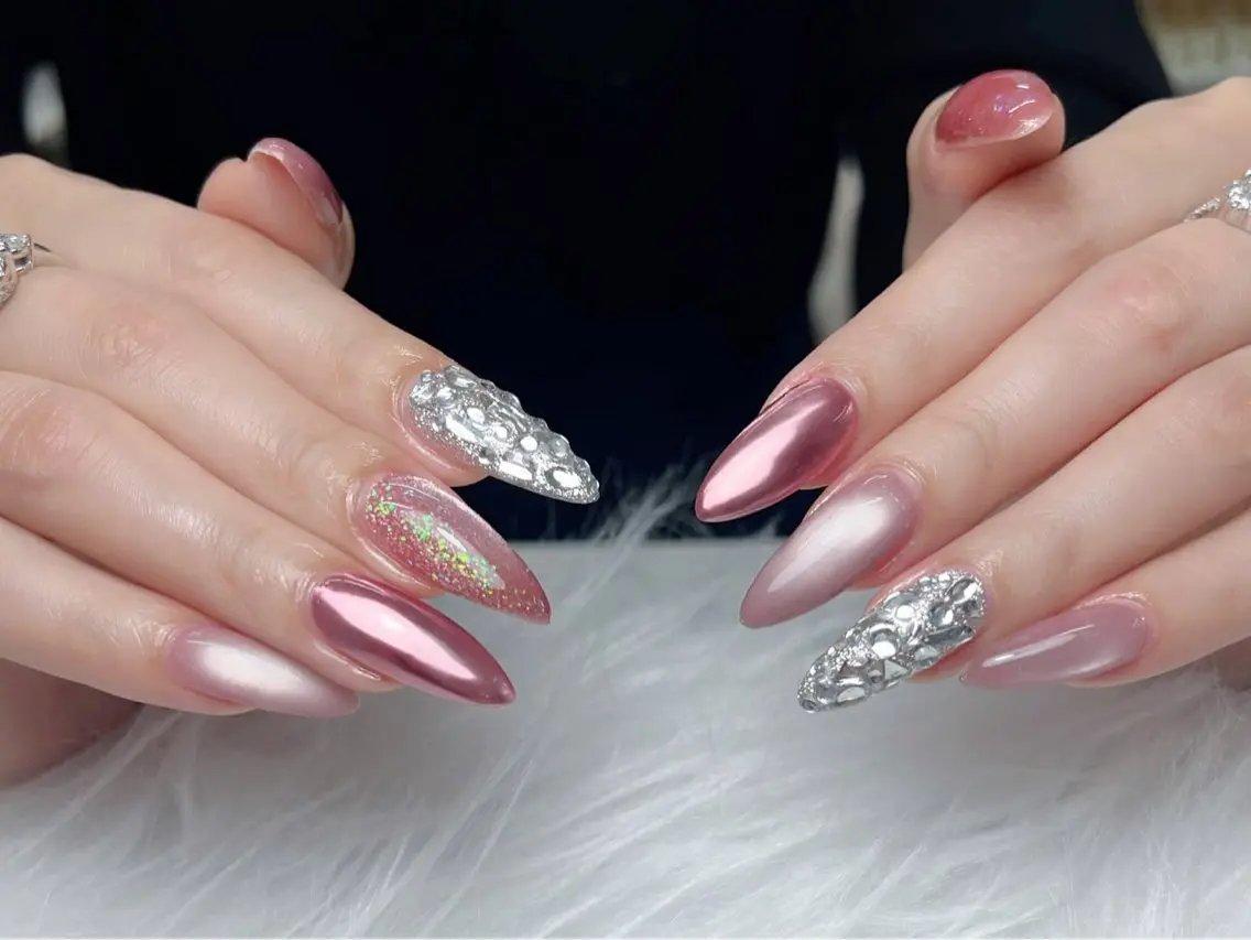 ネイル ハンドネイル ハンドケア Nova Nail Nambaのネイルデザイン