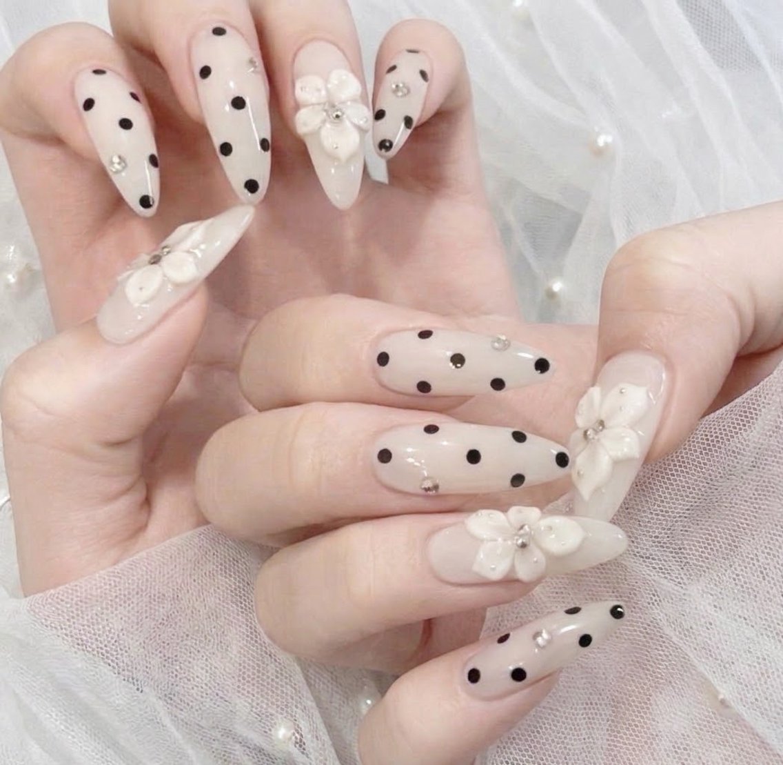 ロング 韓国風ヘア ロング ハンドネイル ハンドケア CHIBI NAIL SALON 船橋のネイルデザイン