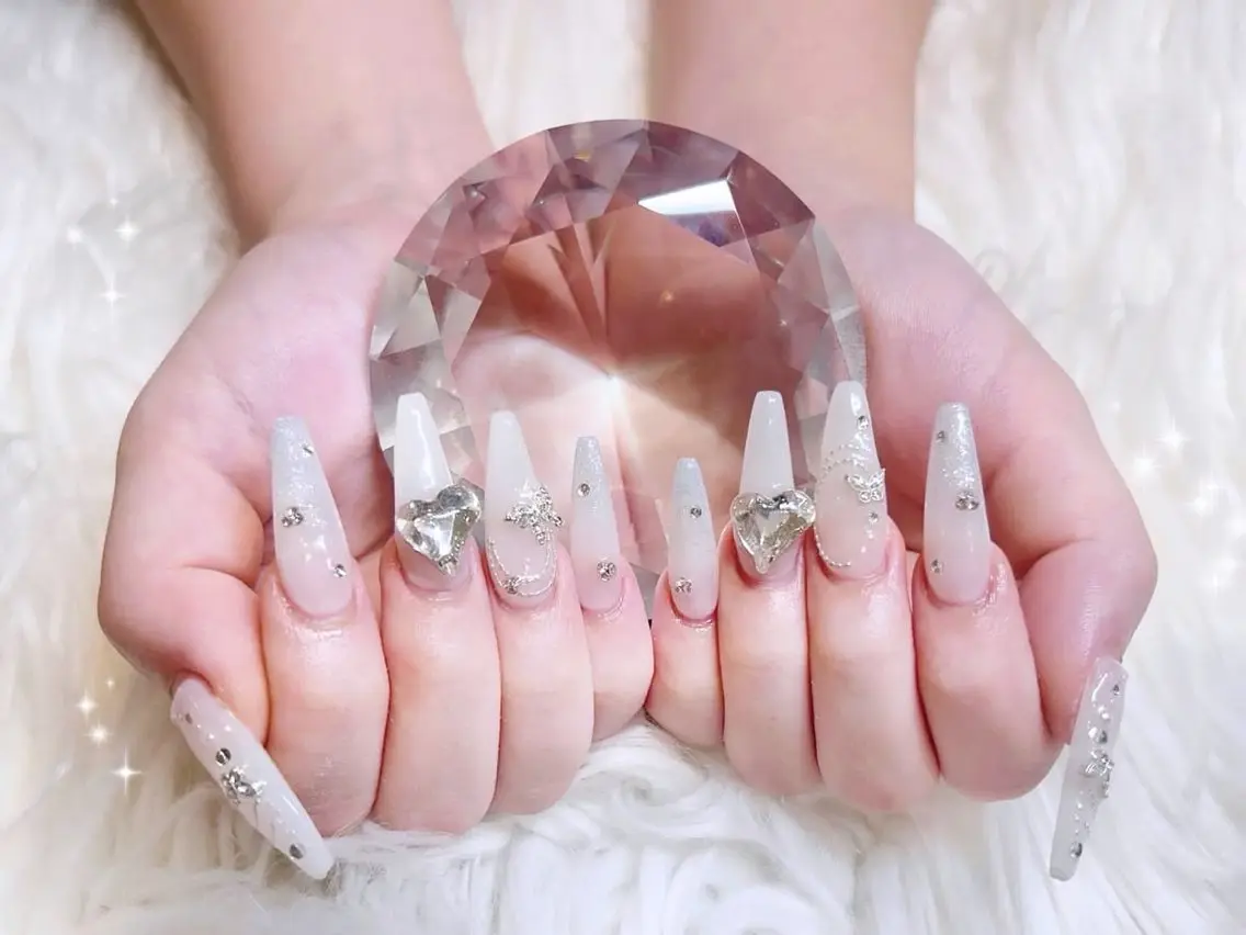 ネイル ジェルネイル グラデーション キラキラネイル 韓国ネイル ラメ(グリッター) ハンドネイル kana nailのネイルデザイン