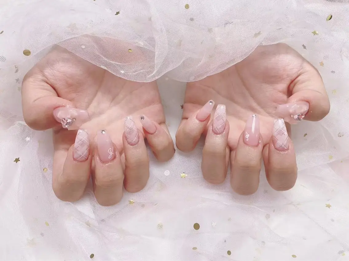 ネイル ジョリ kasumi🌹💅のネイルデザイン