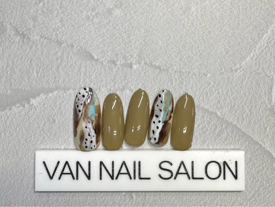 ネイル Van Nail Salonのネイルデザイン