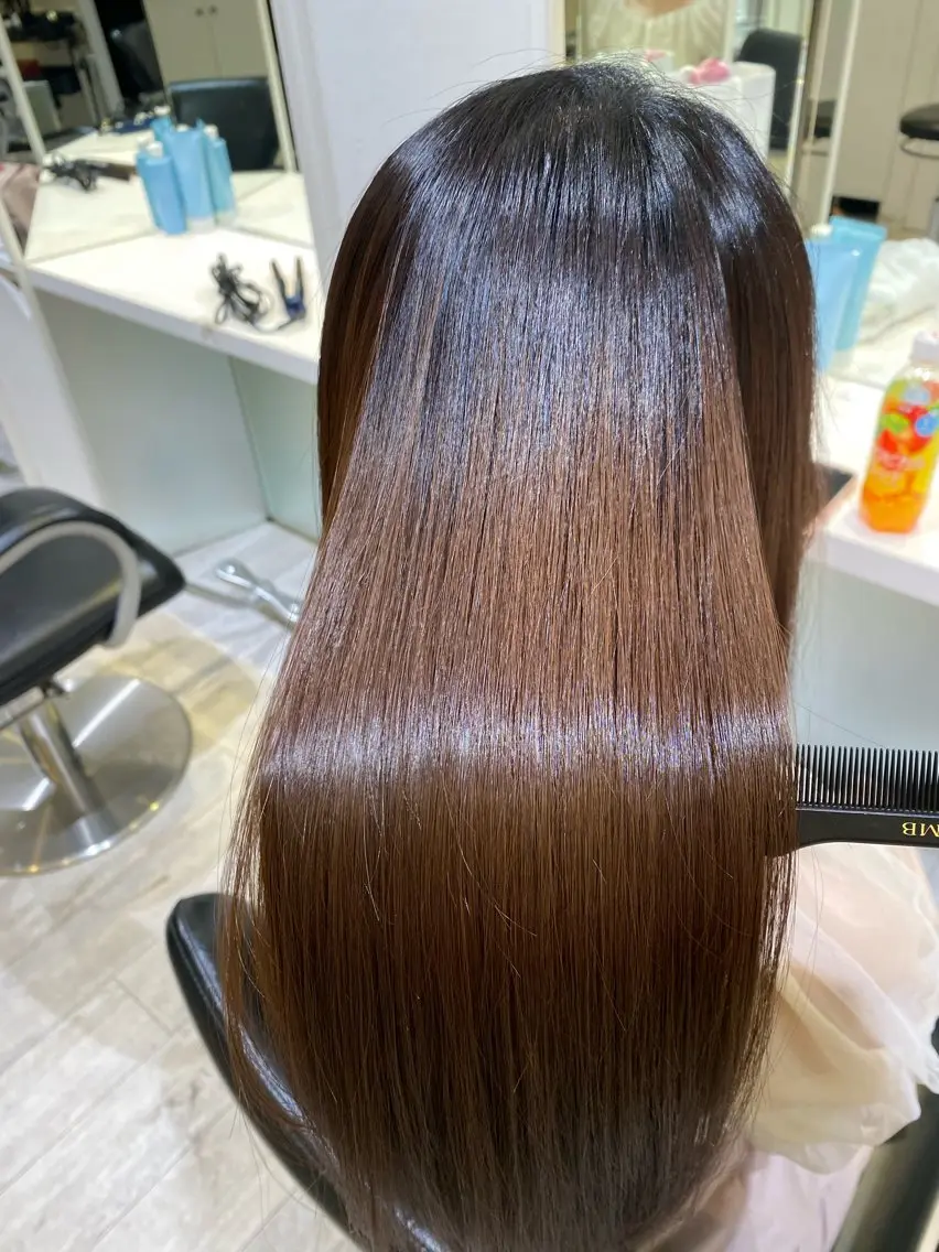 セミロング カット 縮毛矯正 🌈髪質改善/縮毛矯 正特化🌈鈴木一寿のヘアスタイル