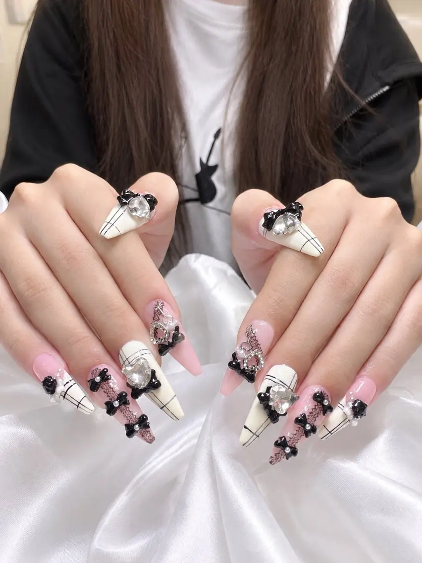 ネイル MIKI LILYのネイルデザイン