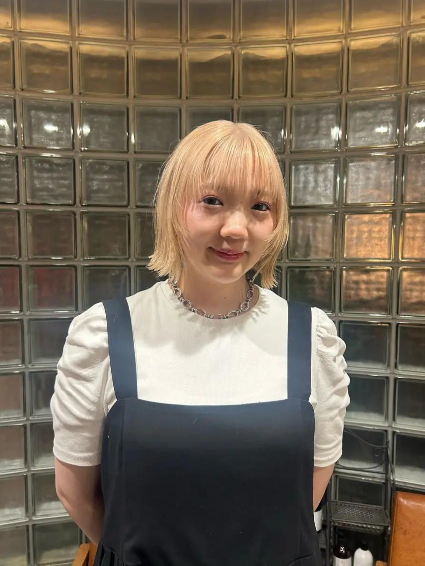ミディアム カラー ボブレイヤー ブロンド ボブ レイヤーカット カット nana/ボブ/ レイヤー/梅田のヘアスタイル