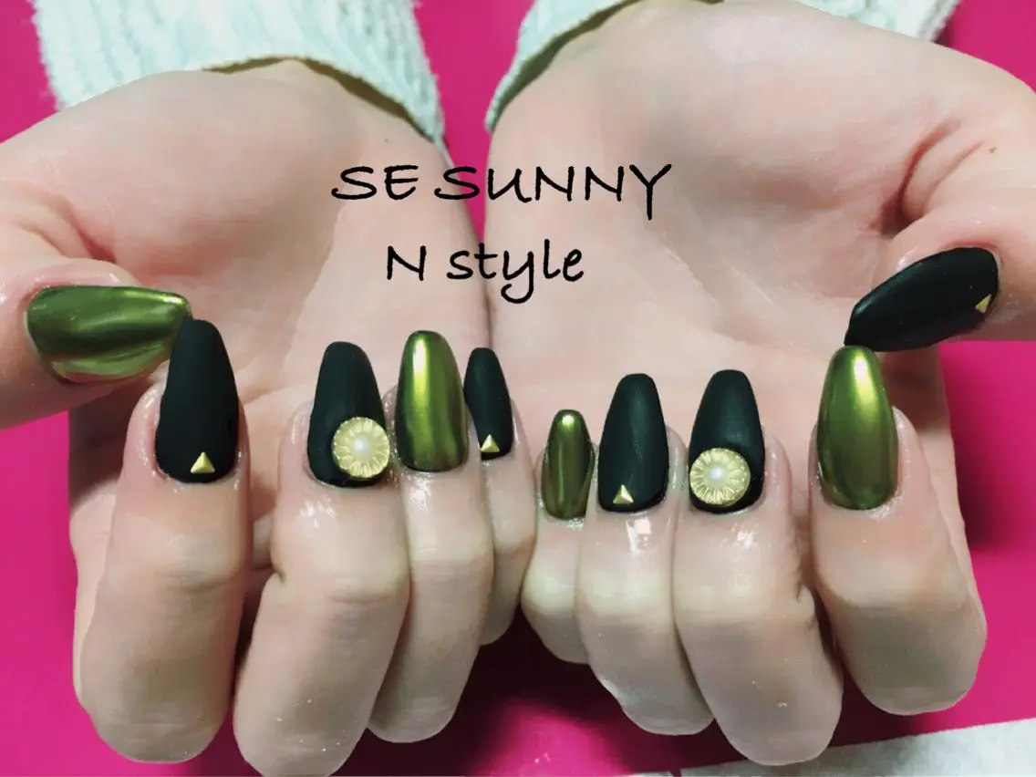 ネイル マツエク・マツパ ミラーネイル ストーンネイル SE SUNNY N-styleのネイルデザイン