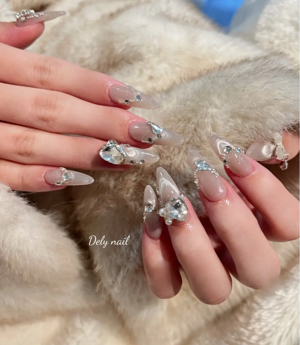 ロング 韓国風ヘア ロング ハンドネイル Dely Nailのネイルデザイン