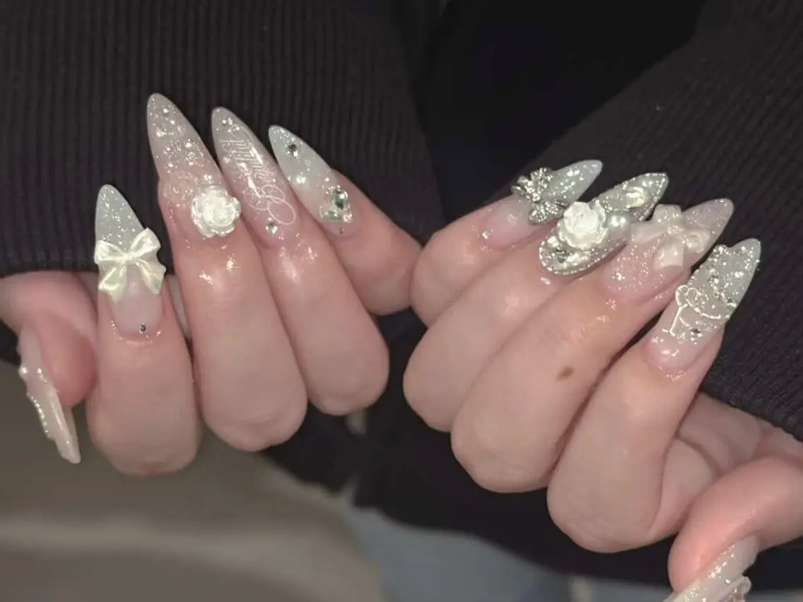 ネイル ガーリー ハート 韓国ネイル ニュアンスネイル リボン ハンドネイル Sora nail 長さ出し専門店のネイルデザイン