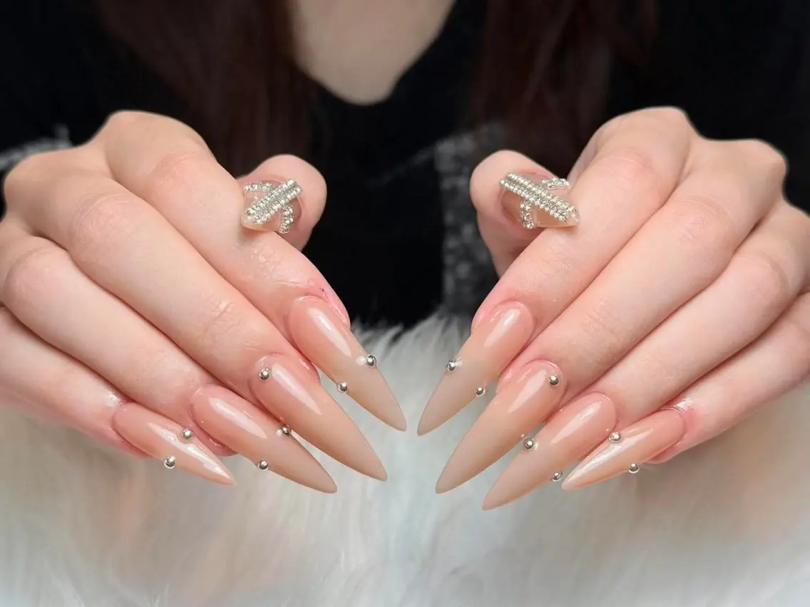 ネイル アートネイル 成人式 ジェルネイル ニュアンスネイル 夏ネイル ハンドネイル Jenn Nail Salonのネイルデザイン