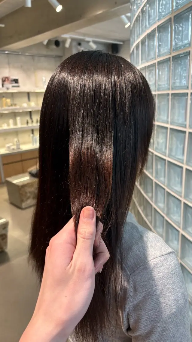 ロング パーマ 縮毛矯正 酸性ストレート ストレートパーマ 佐々木 蓮のヘアスタイル