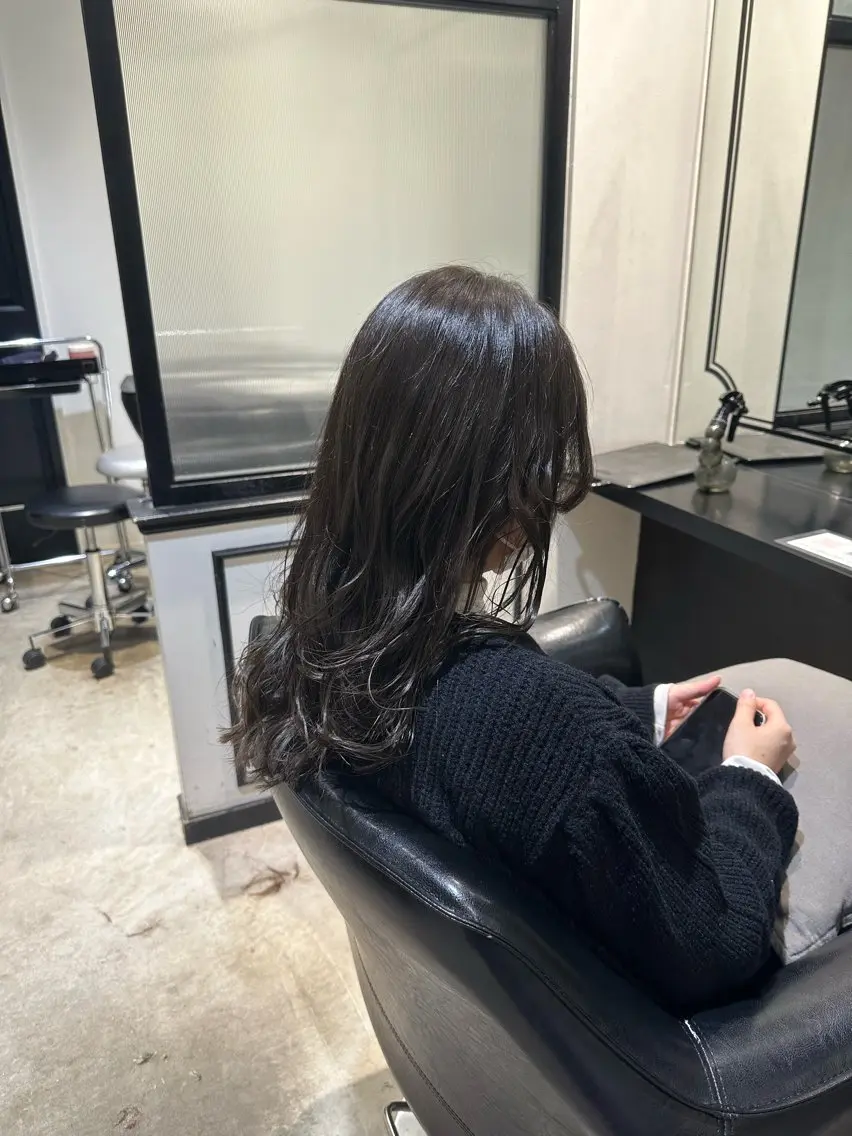 ロング 顔まわりレイヤー 顔周りカット レイヤーカット 小顔カット TR付きカット無料✨ ✨いのうえもなみのヘアスタイル
