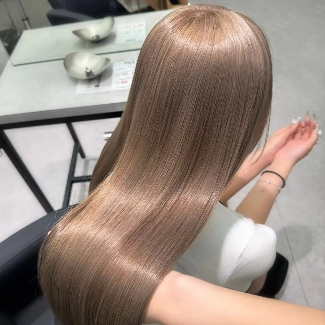 ロング カラー PELE／ KOKOのヘアスタイル