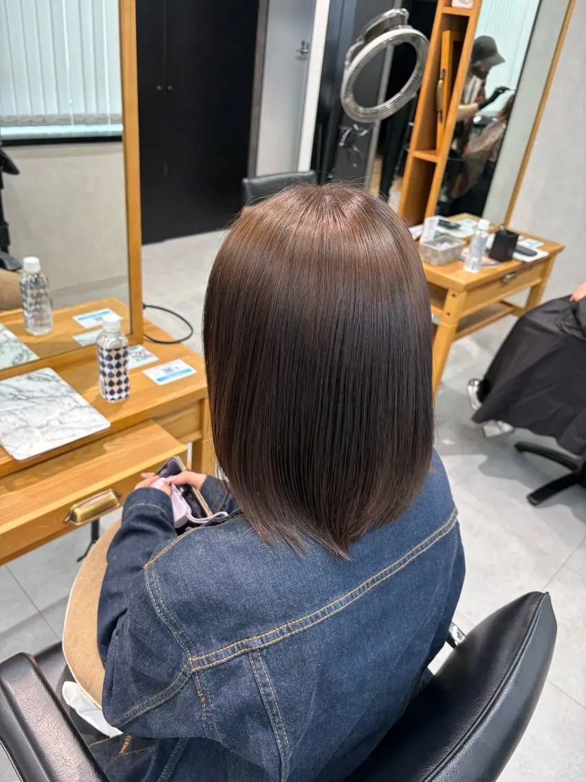 ショート 髪質改善 縮毛矯正 トリートメント 酸熱トリートメント ヘアカラー カラーモデル募集 🤍momoha🤍のヘアスタイル