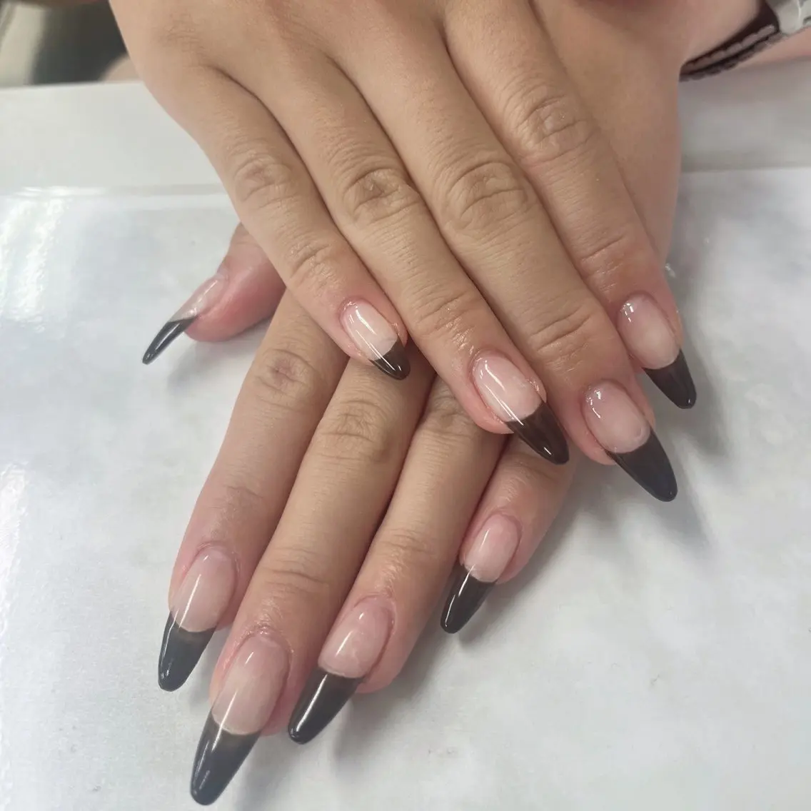 ネイル ブラウン フレンチネイル anela 仁香のネイルデザイン