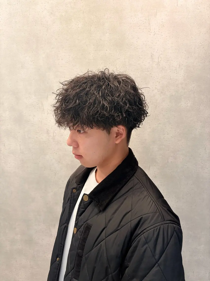 ショート パーマ メンズ カット パーマ 中嶋 流生のヘアスタイル