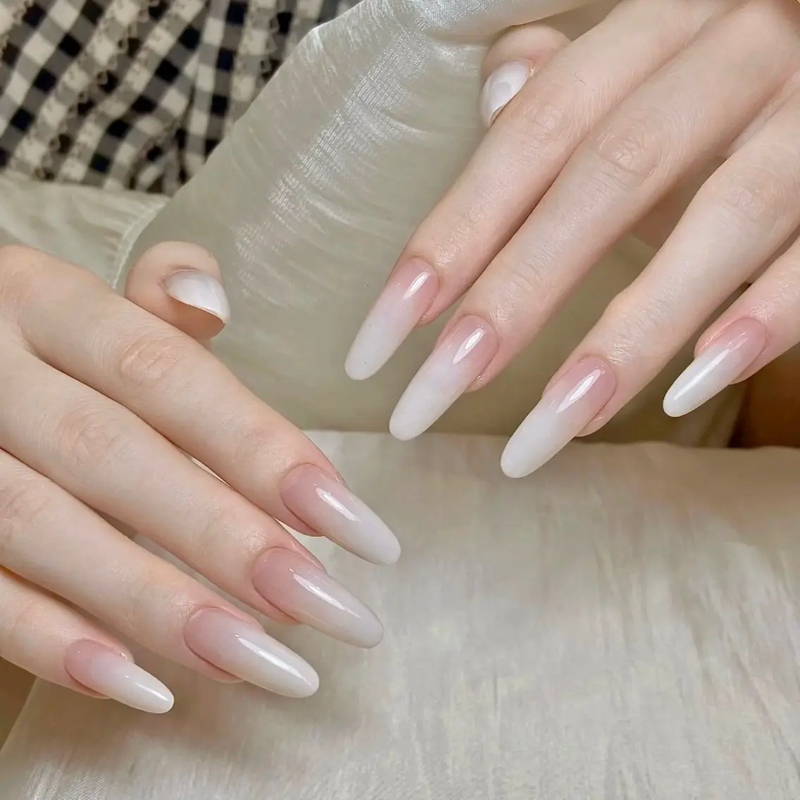 チップ長さだし込み💅カラーグラデーション(ベース色込み)の写真