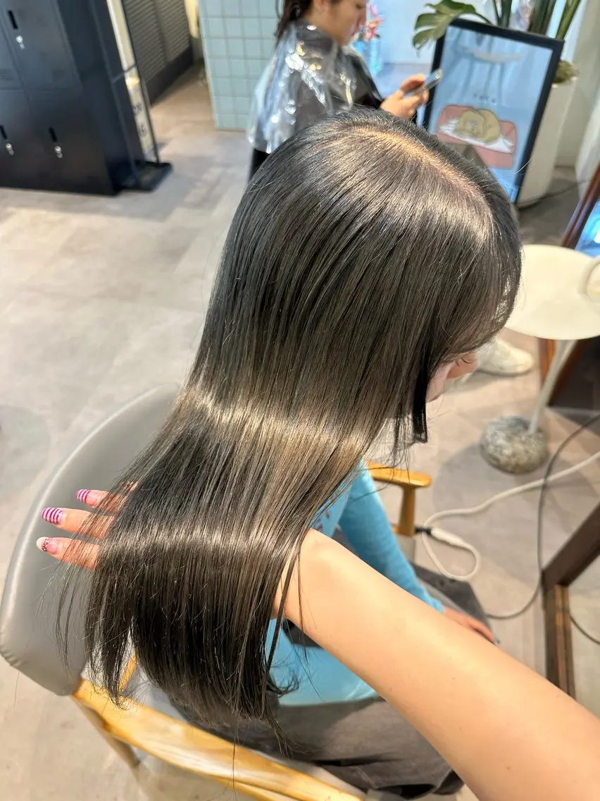 ロング カラー ヘアカラー HANAME 原宿美容室のヘアスタイル