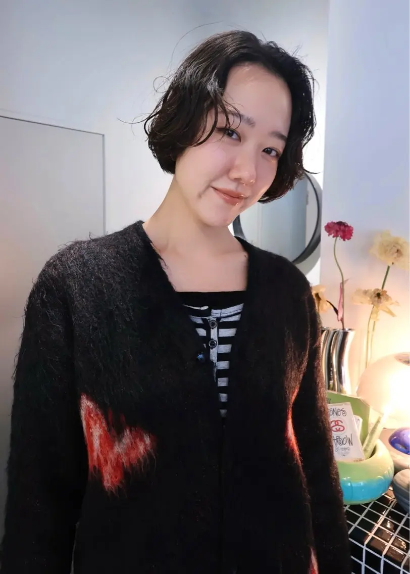 ミディアム カット パーマ ボブ/ブリーチ 学芸大学SaKuraのヘアスタイル