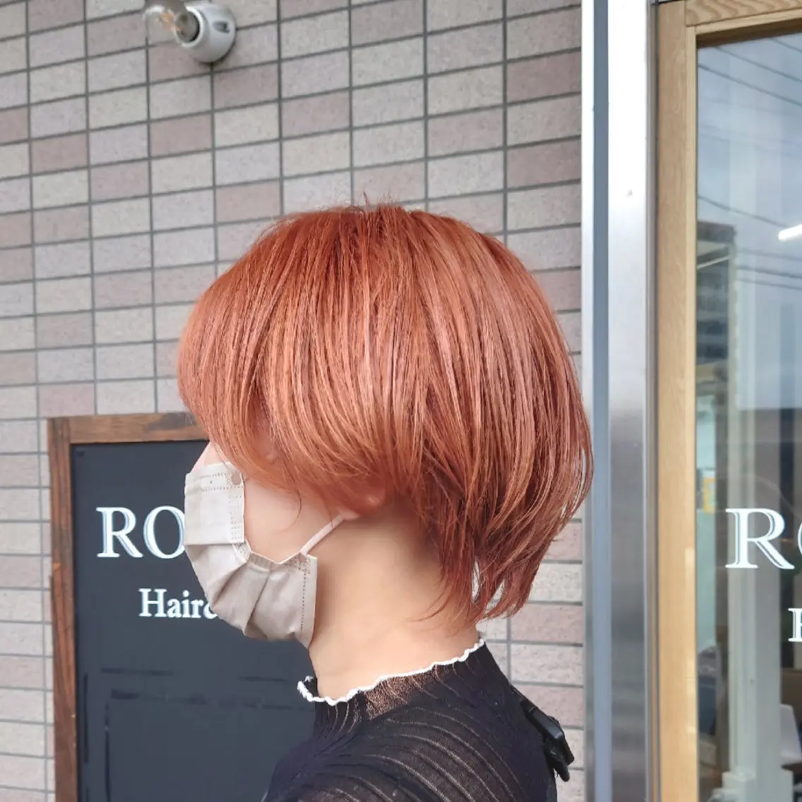 cut+ケアブリーチ+on colorの写真