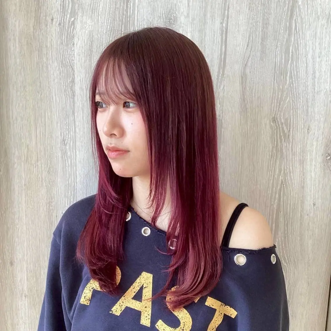 ロング カラー ピンクカラー ヘアカラー トリートメント 渕 七海のヘアスタイル