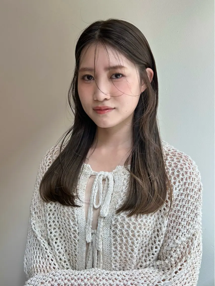 ロング みうら ありさのヘアスタイル