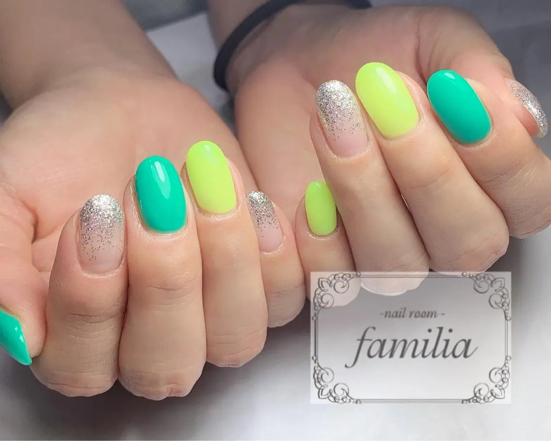 ネイル ハンドネイル -nailroom- familiaのネイルデザイン