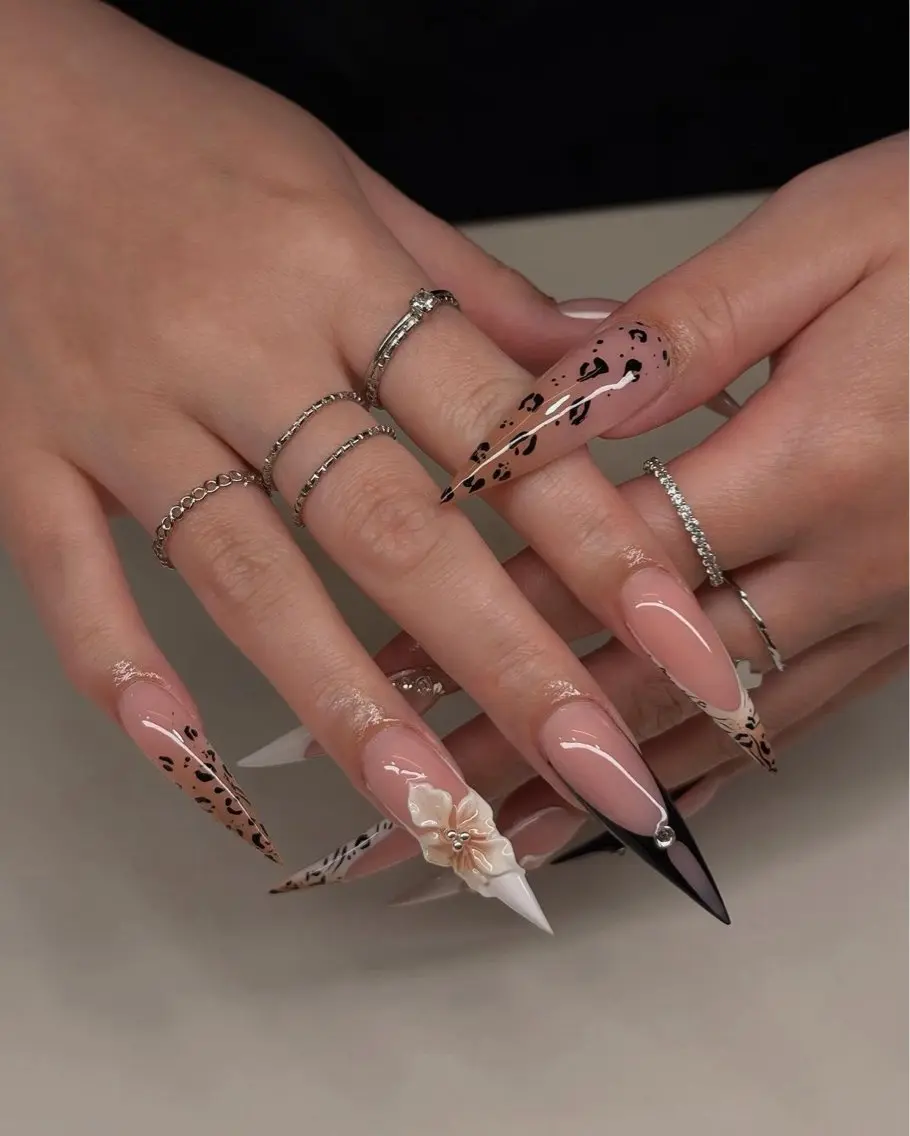 ネイル 韓国ネイル マグネットネイル 持ち込み ハンドネイル Dyo Nail_Royalのネイルデザイン