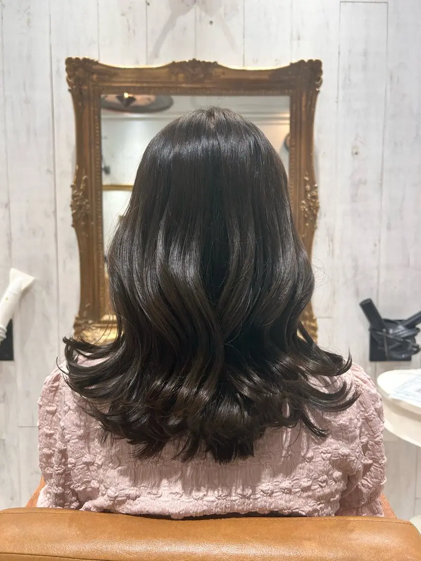 セミロング カラー 透明感カラー ヘアカラー トリートメント re view 日和のヘアスタイル