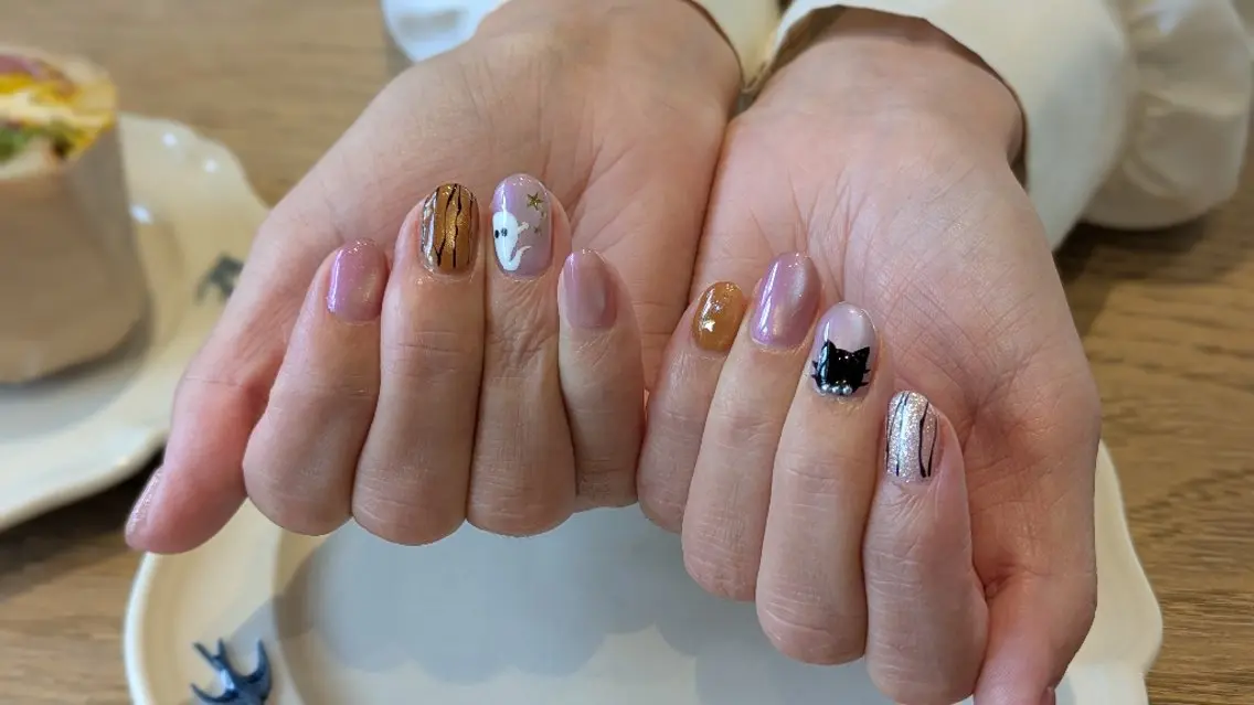 ネイル ハロウィン シンプルネイル ハンドネイル m&pPrivate nailsalonのネイルデザイン