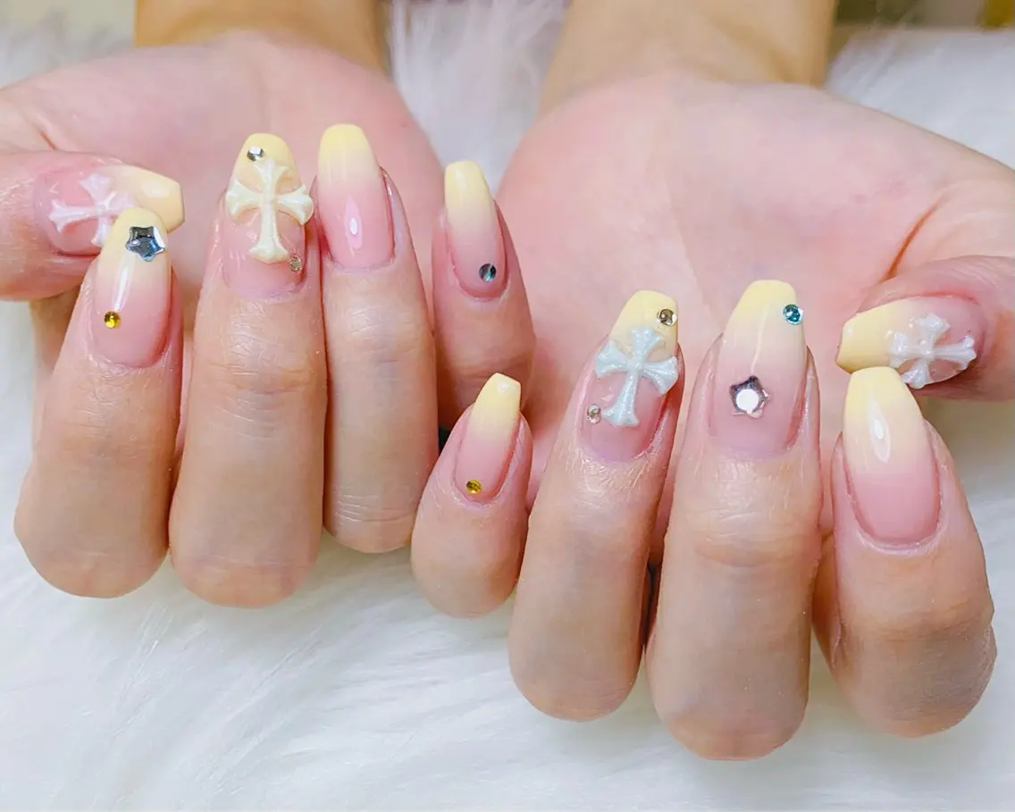 ネイル チークネイル 長さ出し フラッシュネイル フレンチネイル グラデーション ハンドネイル AN NAIL SALONのネイルデザイン