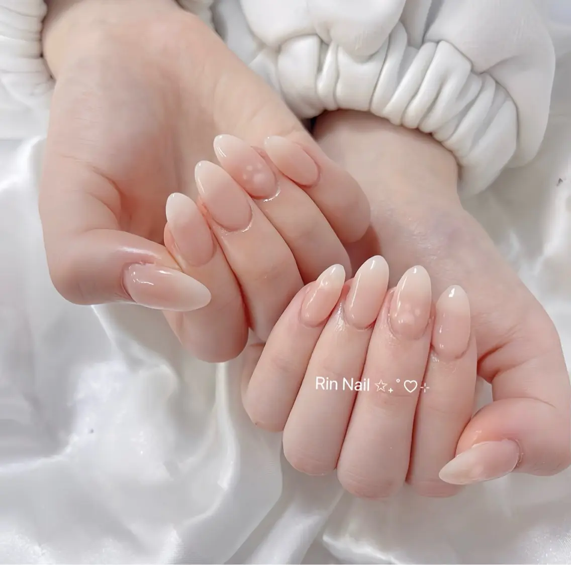 ネイル アートネイル チークネイル ジェルネイル ロングネイル マグネットネイル ハンドネイル Rin Nail 新大久保店のネイルデザイン