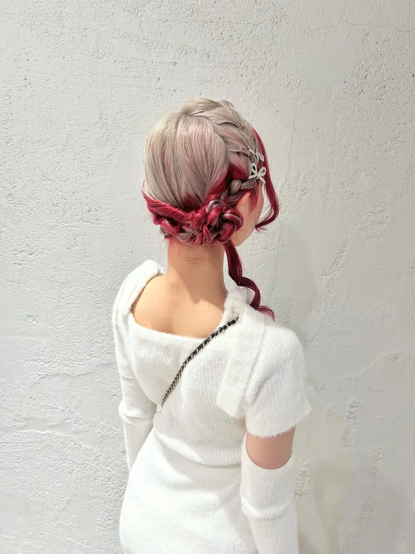ヘアアレンジ ヘアセット ♛︎ きっか ♛︎ ヘアアレンジ🩵のヘアスタイル