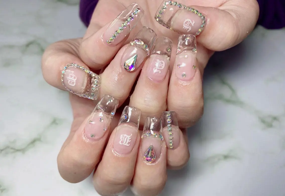 ネイル クリアネイル ストーンネイル Mimi Nailのネイルデザイン
